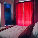 Petit Apartment *